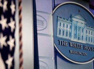 Trump: porre subito fine a guerra, Zelensky rinunci a Crimea e Nato