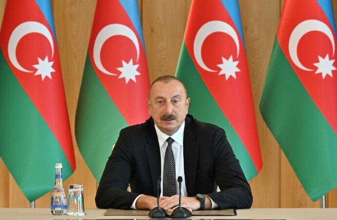 Azerbaigian: Aliyev invia aiuti umanitari da 2 milioni di dollari all’Ucraina