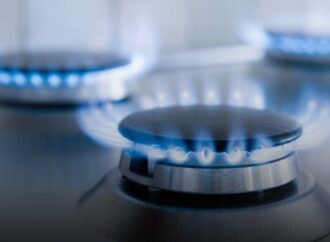 Energia, Bruxelles lancia l’allarme sui prezzi e chiede ai governi di ridurre i consumi