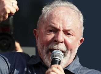 Brasile: Lula, Trump “vuole governare il mondo tramite le reti sociali”
