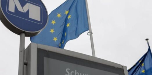 Bruxelles valuta restrizioni commerciali sui prodotti degli insediamenti israeliani nei Territori occupati