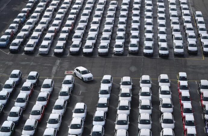 Auto: case giapponesi puntano su chip comuni per competere con i rivali cinesi