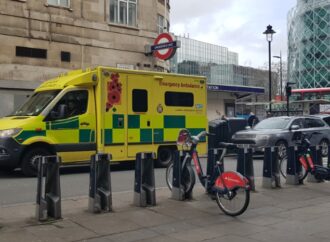 Inghilterra, ricoveri per influenza in aumento del 56 per cento rispetto al ’24