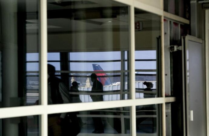 Carburante a rischio, scattano le restrizioni in quattro aeroporti italiani