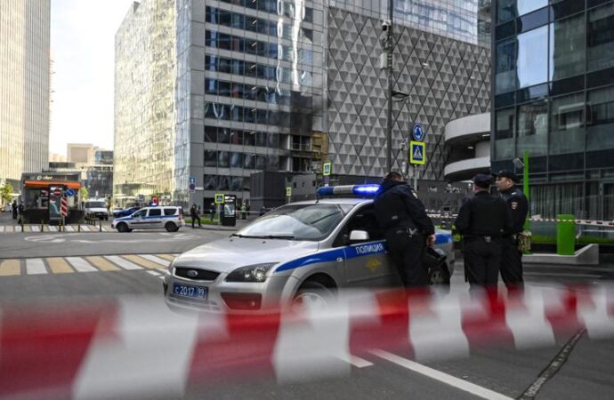 Mosca, attacco ucraino nel Tatarstan, un morto e tredici feriti