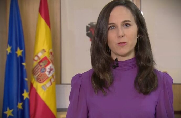 Podemos propone un’imposta permanente sugli extraprofitti delle grandi aziende energetiche