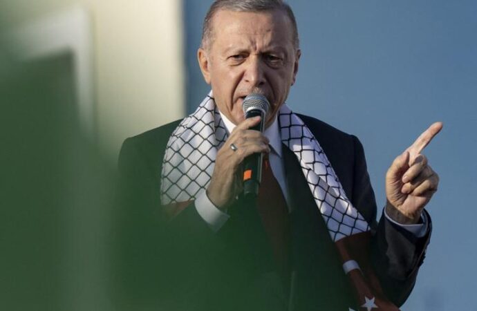 Erdogan: La Turchia al fianco del popolo di Gaza per portare pace
