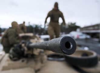 Trump, Ucraina: “Armi Usa tramite alleati Nato”