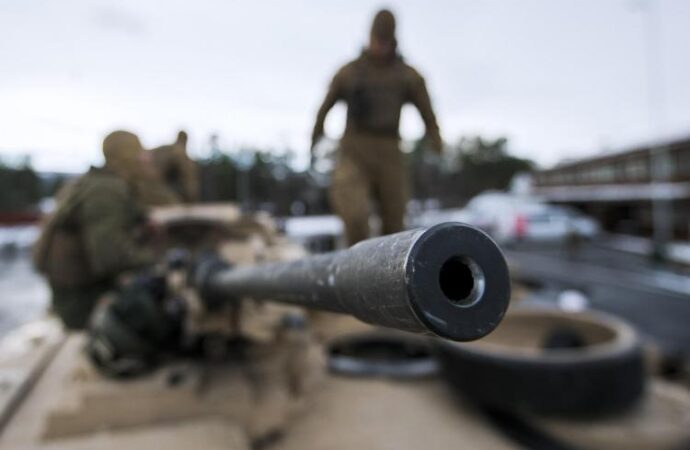 Trump, Ucraina: “Armi Usa tramite alleati Nato”