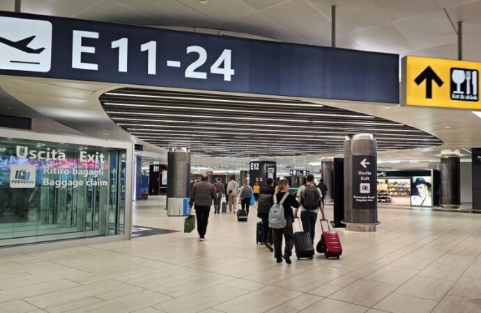 Iran. Italiani la fuga anche attraverso l’Azerbaijan