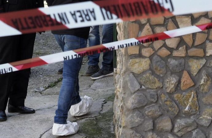 Napoli, due donne uccise a Pollena Trocchia: confessa l’uomo fermato