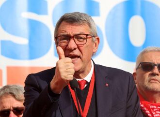 Cgil scende in piazza a Roma, Landini: “Sciopero generale il 20 novembre contro la Manovra”
