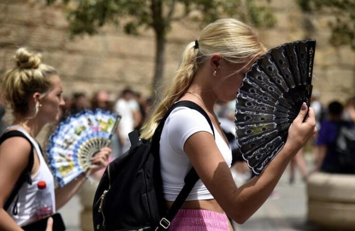Europa in ebollizione: il caldo estremo mette in ginocchio il continente