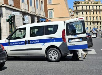 Roma, blocco traffico 14 dicembre: fasce orarie, chi può circolare e vie interdette