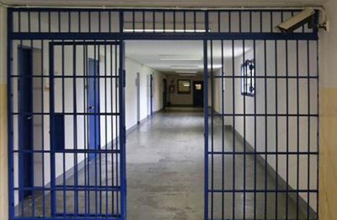 Pisa, detenuti in rivolta in diretta su TikTok al carcere Don Bosco