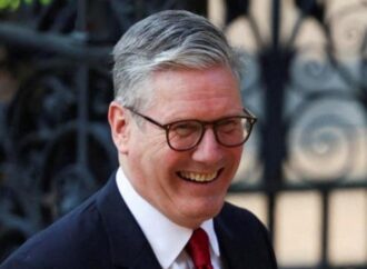 Starmer in Cina per rilanciare i rapporti economici tra Londra e Pechino