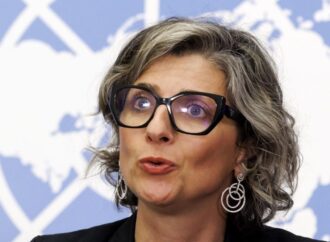 Albanese: campagna mediatica tra accuse, censura e silenzi istituzionali