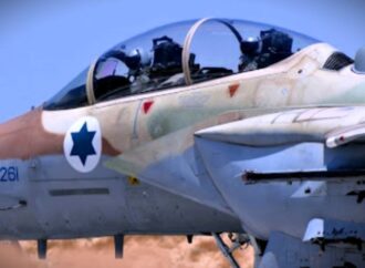 Israele colpisce tv iraniana. Teheran: colpiremo duramente Tel Aviv