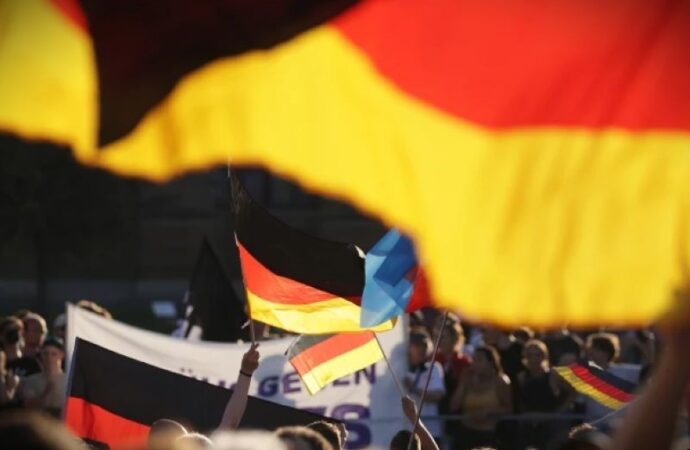 Germania, svolta nei sondaggi: AfD raggiunge la Cdu/Csu