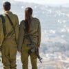 Cisgiordania, coloni attaccano villaggi palestinesi e appiccano incendi in due moschee