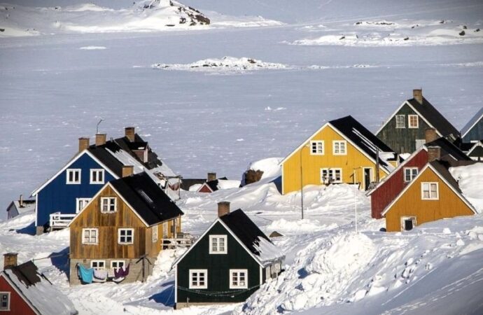 Groenlandia, Parigi esclude opzione militare Stati Uniti