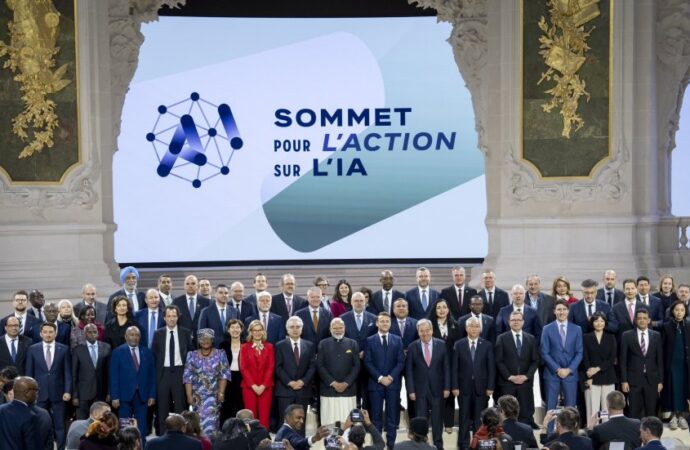IA, Summit di Parigi: accordo tra 61 Paesi, no di Usa e Gran Bretagna