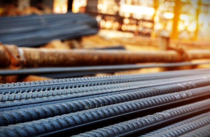 L’industria automobilistica francese si converte in chiave bellica