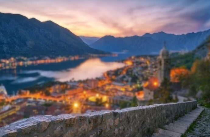 Montenegro, in calo i ricavi del turismo e S&Pconferma il rating B+