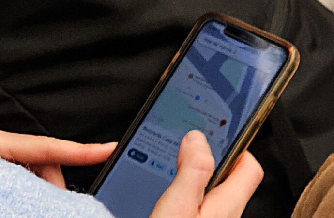 Spagna, piano per vietare l’accesso ai social per i minori di 16 anni