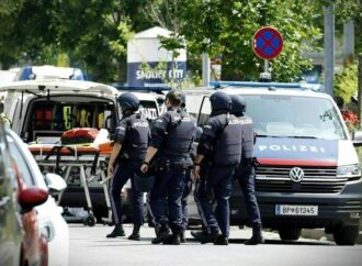 Austria, Graz: ex studente entra in una scuola e fa strage, 9 morti