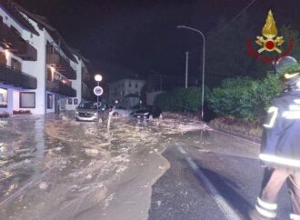 Maltempo nel bellunese, pioggia e detriti bloccano Borca di Cadore