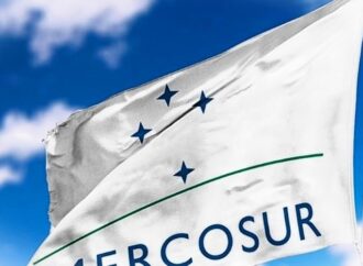Berlino spinge per il Mercosur, Parigi guida il fronte del no