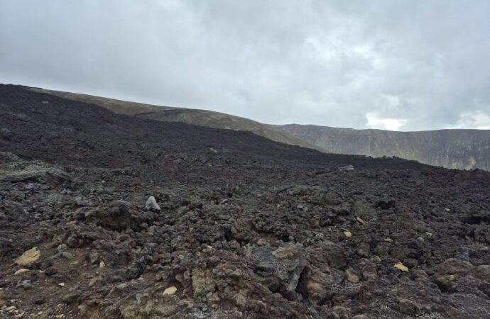 Islanda, erutta vulcano Sundhnukur: evacuati abitanti Grindavik