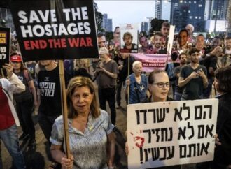 Israele, manifestanti chiedono la fine della guerra a Gaza