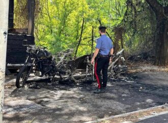 Roma, bruciato un altro chiosco: lo ‘Sponda Montesacro’