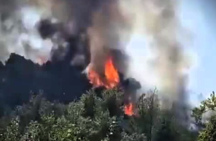 Francia: forte incendio nel sud ad Aude, un morto e diversi feriti