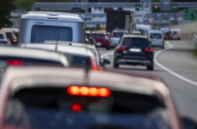 L’Ue rivede lo stop ai motori termici dal 2035, obiettivo emissioni scende al 90%