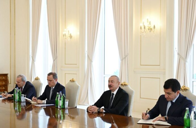 Azerbaigian-Ue: Kos, sosteniamo sforzi di pace e sminamento del Paese