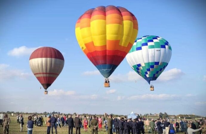 Aeronautica: Balloon Cup, competizione fra mongolfiere unica in Europa