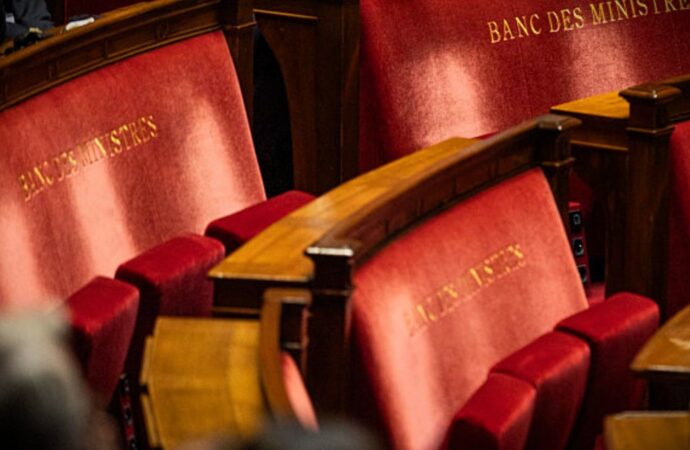 Francia, il rapporto Viginum svela una campagna digitale contro candidati di France Insoumise