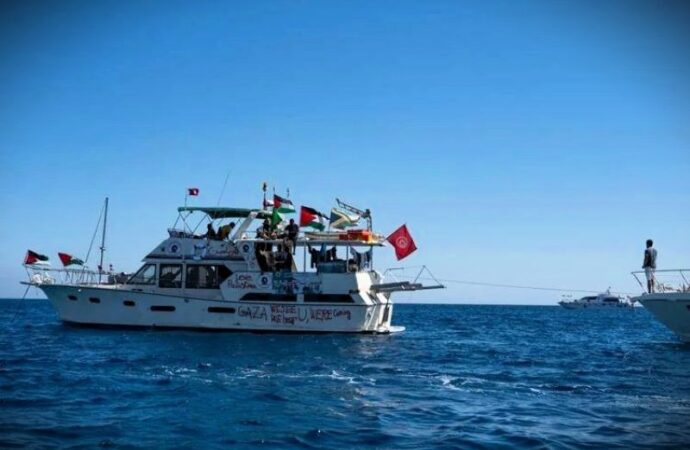 La Global Sumud Flotilla in una zona ad alto rischio, tensione