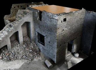 Pompei, scoperta una possibile torre in una domus