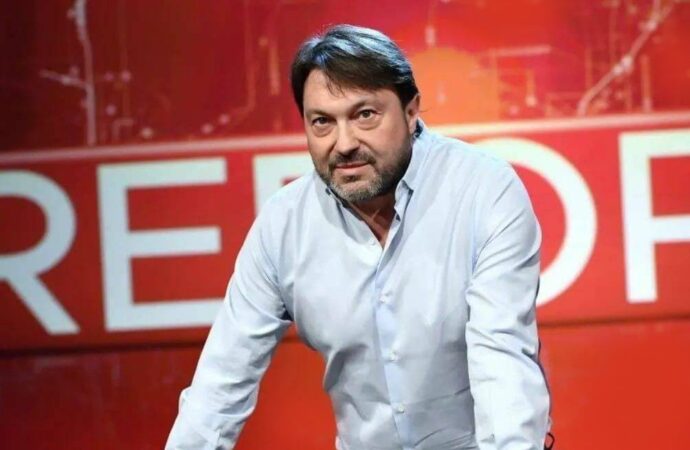 Sigfrido Ranucci, bomba intimidatoria distrugge la sua auto