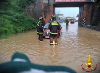 Maltempo in Toscana, a Pistoia evacuata una scuola