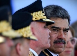 Venezuela, attacco Usa. Trump: “Maduro e moglie catturati”