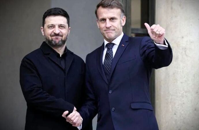 Zelensky all’Eliseo, all’indomani dei colloqui con gli Stati Uniti