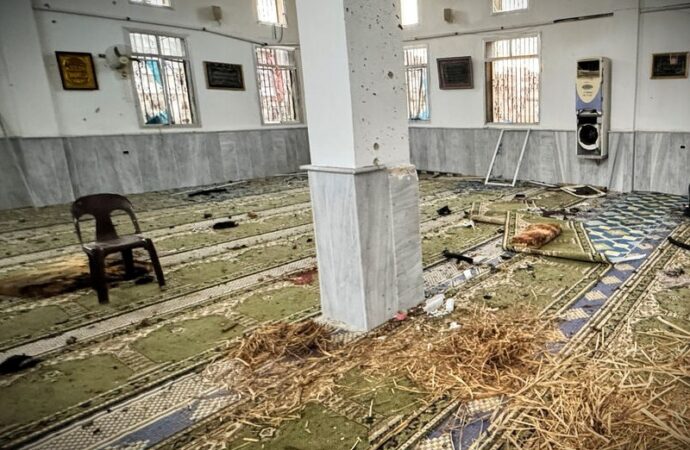 Siria, attentato in una moschea a Homs: almeno otto morti e 18 feriti