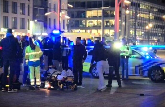 Belgio, aggressione con coltello a manifestazione: 6 feriti e 4 arresti