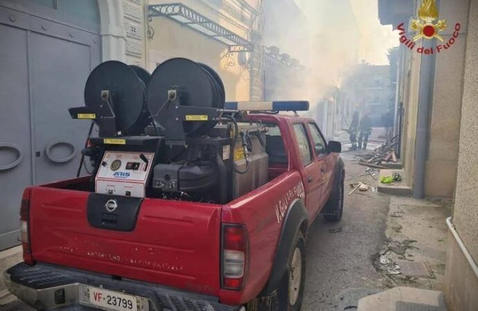 Bari, esplosione in palazzina ad Adelfia: morti due anziani