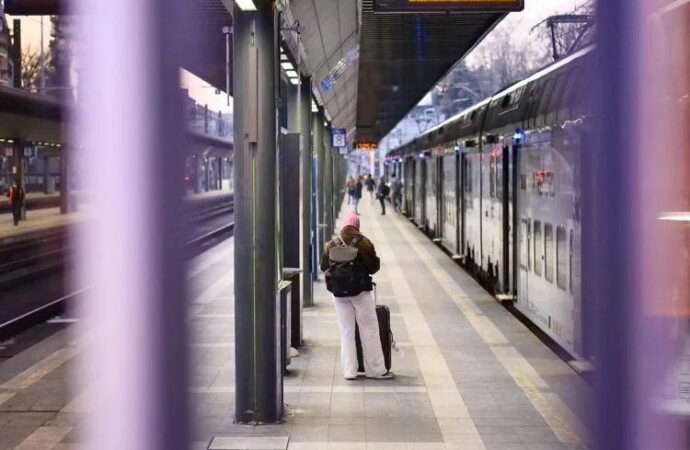 Italia, Scioperi trasporto febbraio: treni, aerei bus e metro, tutte le date